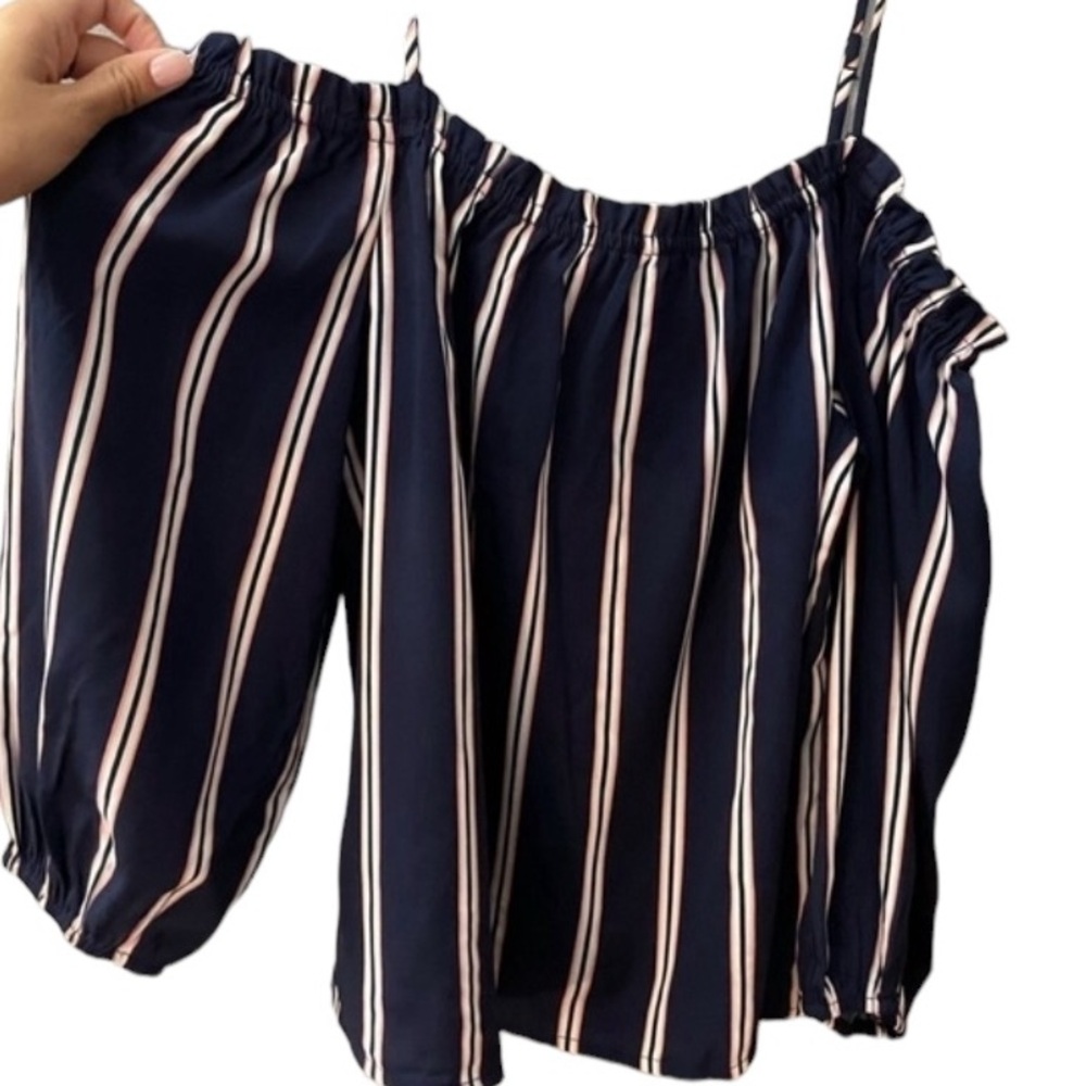 Forever 21 size XL Navy & white striped off shoulder top 3/4 sleeve NWOT
